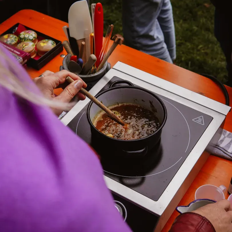 Kochen bei einer Outdoorveranstaltung